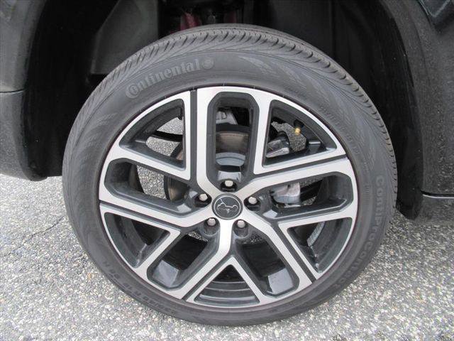 Certified 2025 Jeep Compass Limited w/ Elite Group image 8