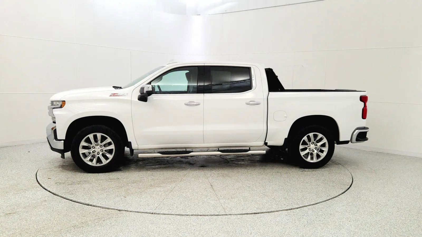 Used 2019 Chevrolet Silverado 1500 LTZ w/ LTZ Premium Package image 4