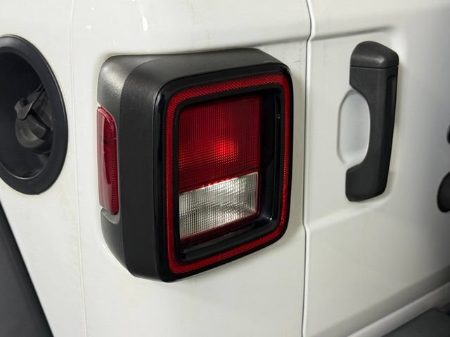 Used 2021 Jeep Wrangler Unlimited Sport w/ Sun And Sound Package AWD/4WD image 14