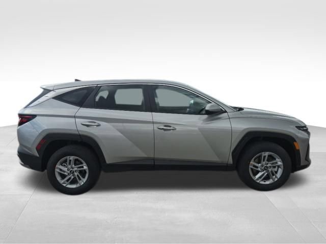 New 2026 Hyundai Tucson SE image 4