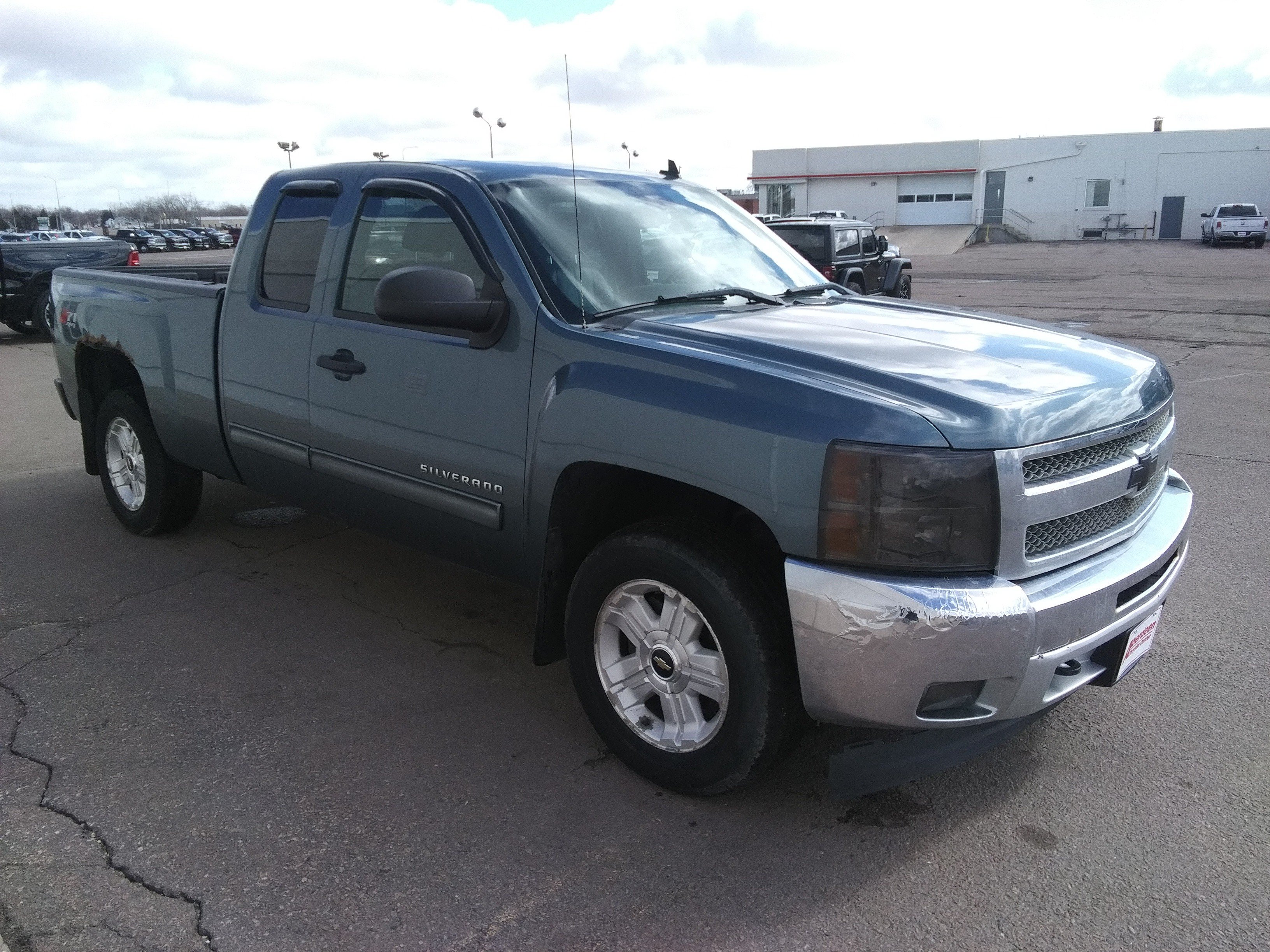 Used 2013 Chevrolet Silverado 1500 LT w/ All-Star Edition AWD/4WD image 4