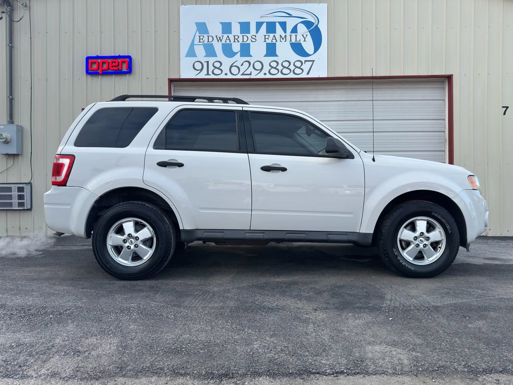 Used 2012 Ford Escape XLT image 11