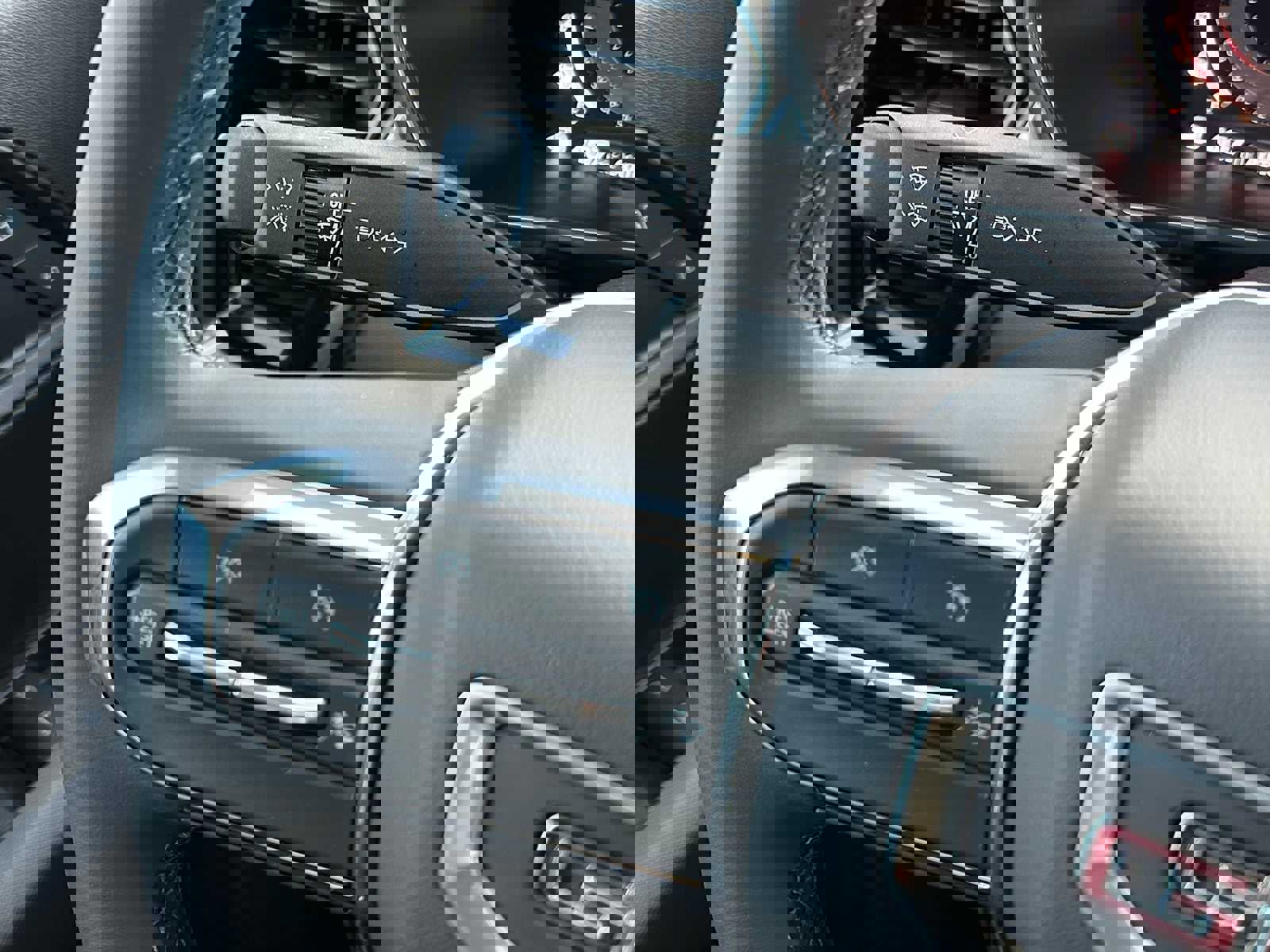 New 2026 GMC Canyon Elevation w/ Convenience Package image 32