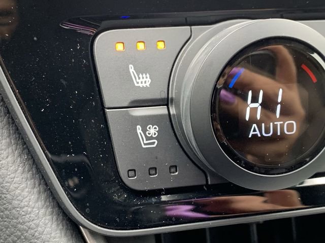 Used 2024 Toyota Grand Highlander Platinum image 28