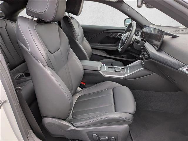 Used 2025 BMW 230i Coupe w/ M Sport Package image 21
