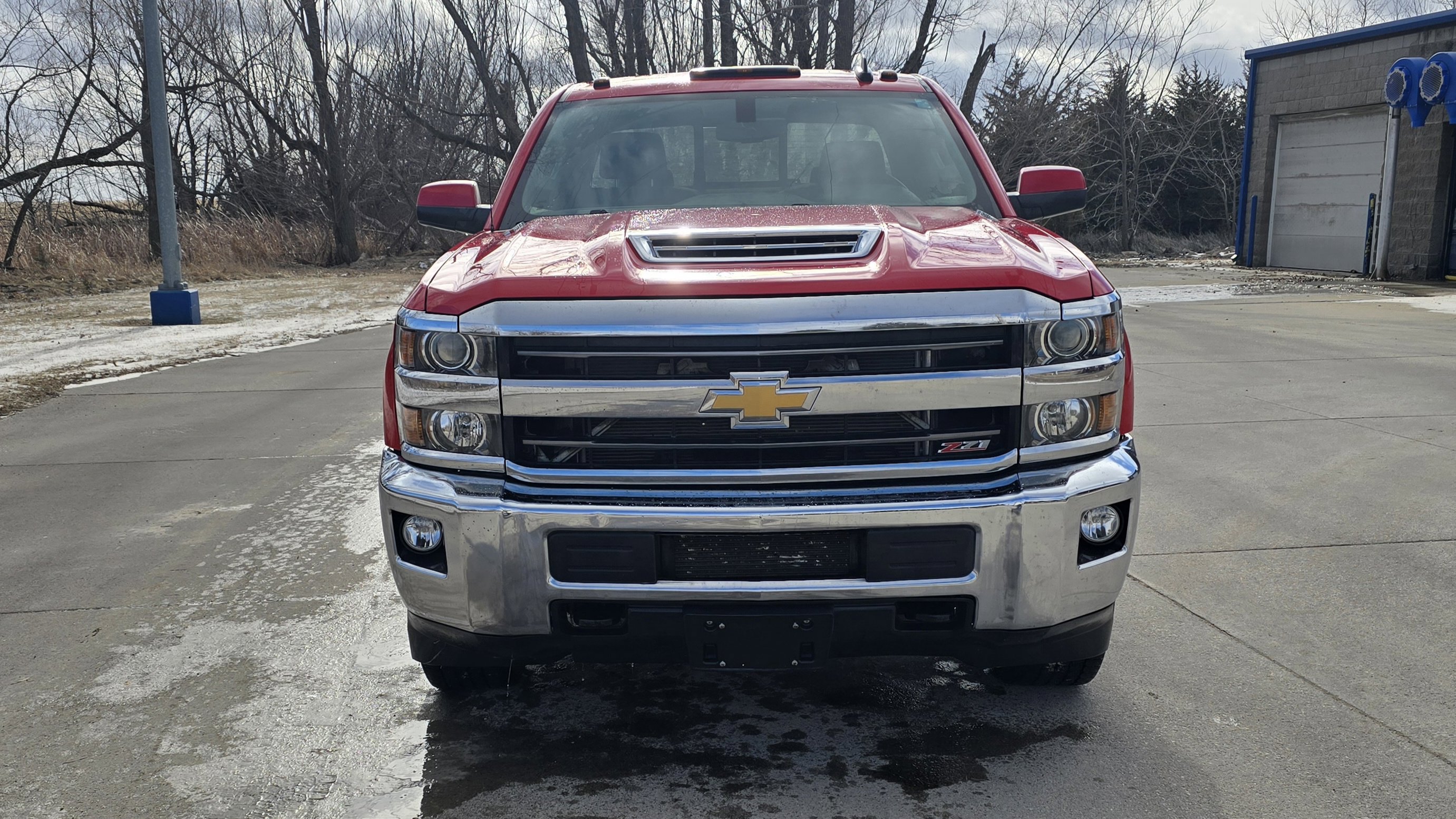 Used 2018 Chevrolet Silverado 2500 LT w/ LT Plus Package AWD/4WD image 2