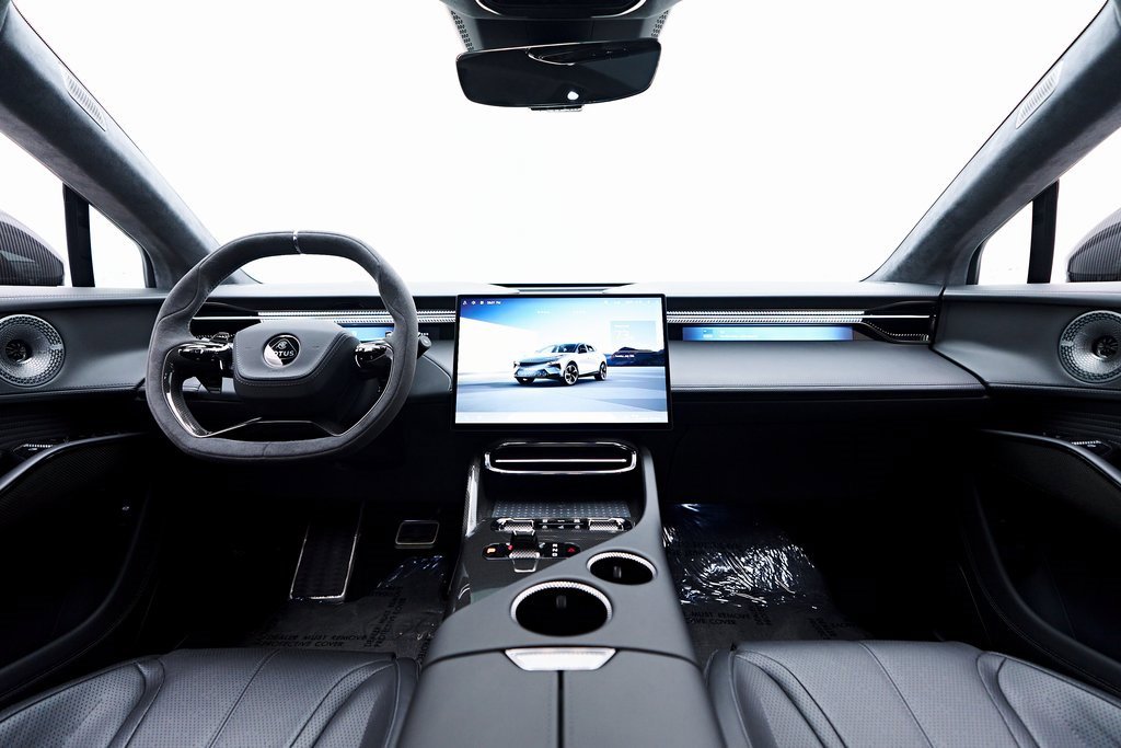 Used 2025 Lotus Eletre image 77