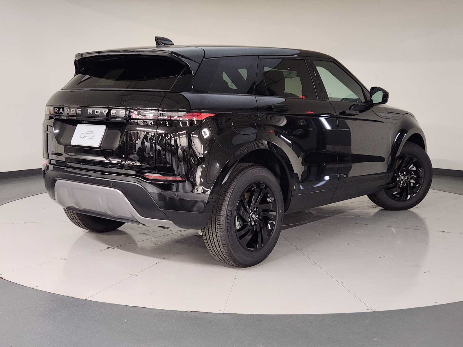 New 2026 Land Rover Range Rover Evoque S AWD/4WD image 3