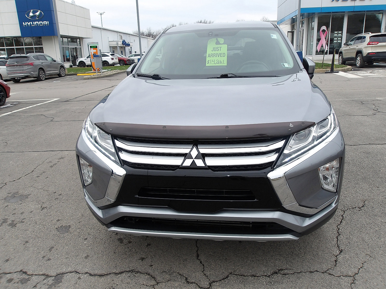 Used 2019 Mitsubishi Eclipse Cross image 2