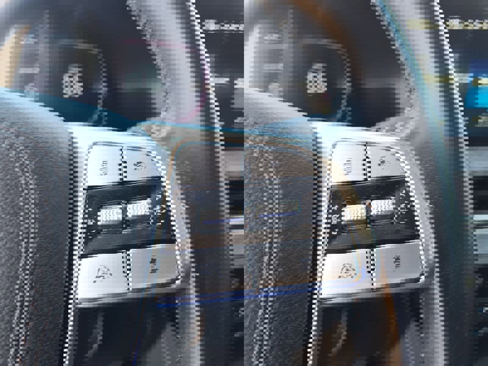 Used 2023 Kia Telluride EX w/ EX Captain's Chair Package image 24