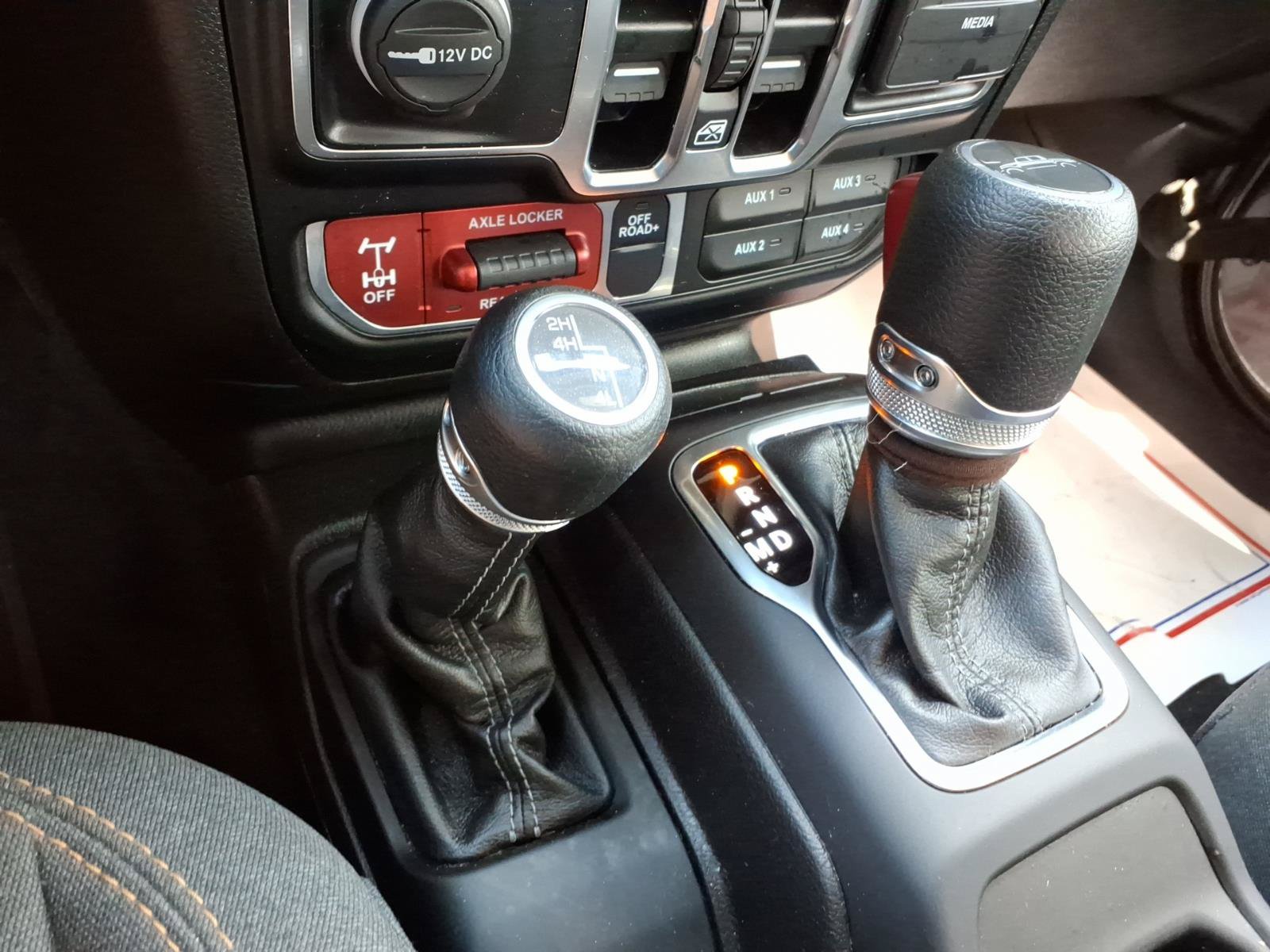 Used 2024 Jeep Gladiator Sport AWD/4WD image 22