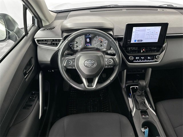 Used 2024 Toyota Corolla Cross LE image 10