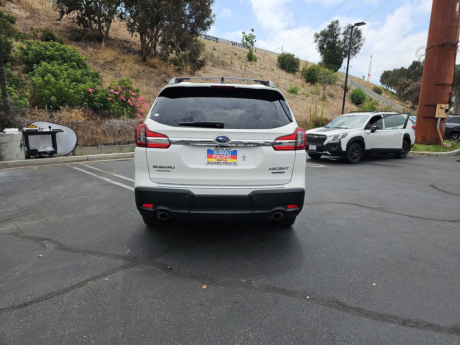 Used 2020 Subaru Ascent Limited w/ Technology Package AWD/4WD image 13