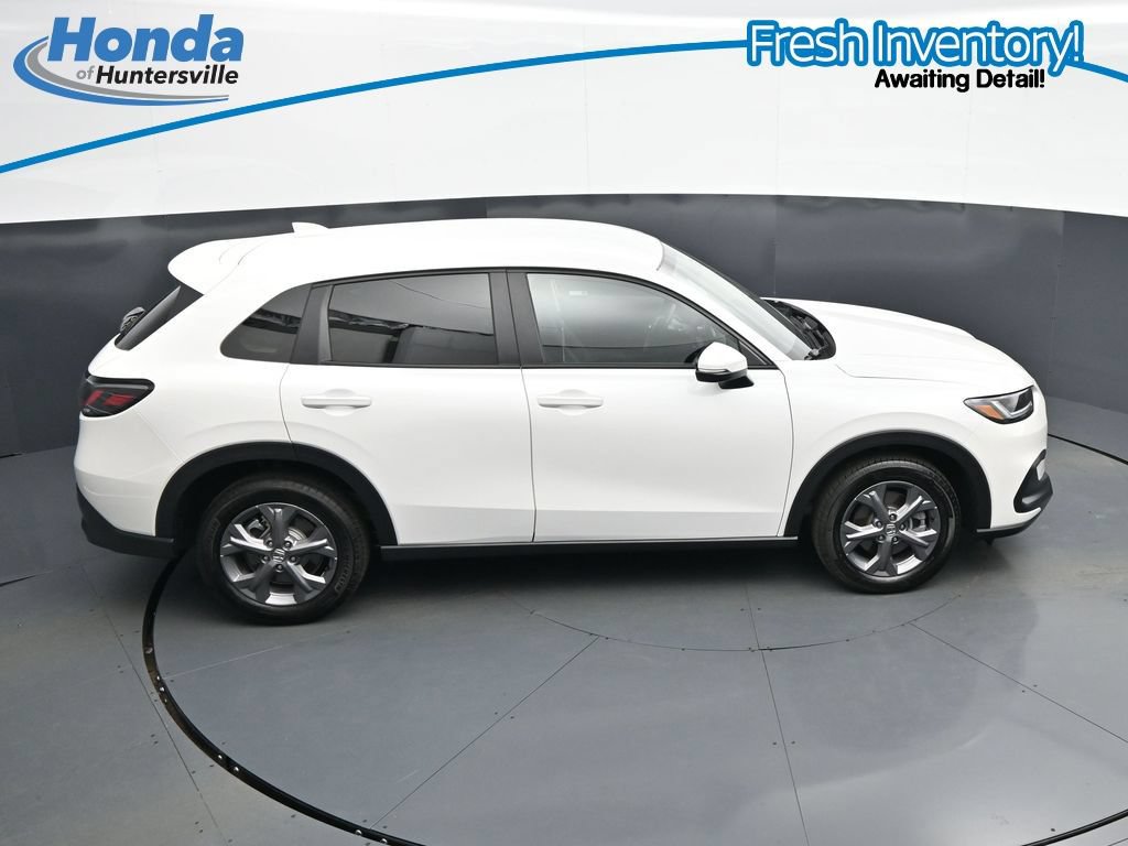 Certified 2026 Honda HR-V LX image 27