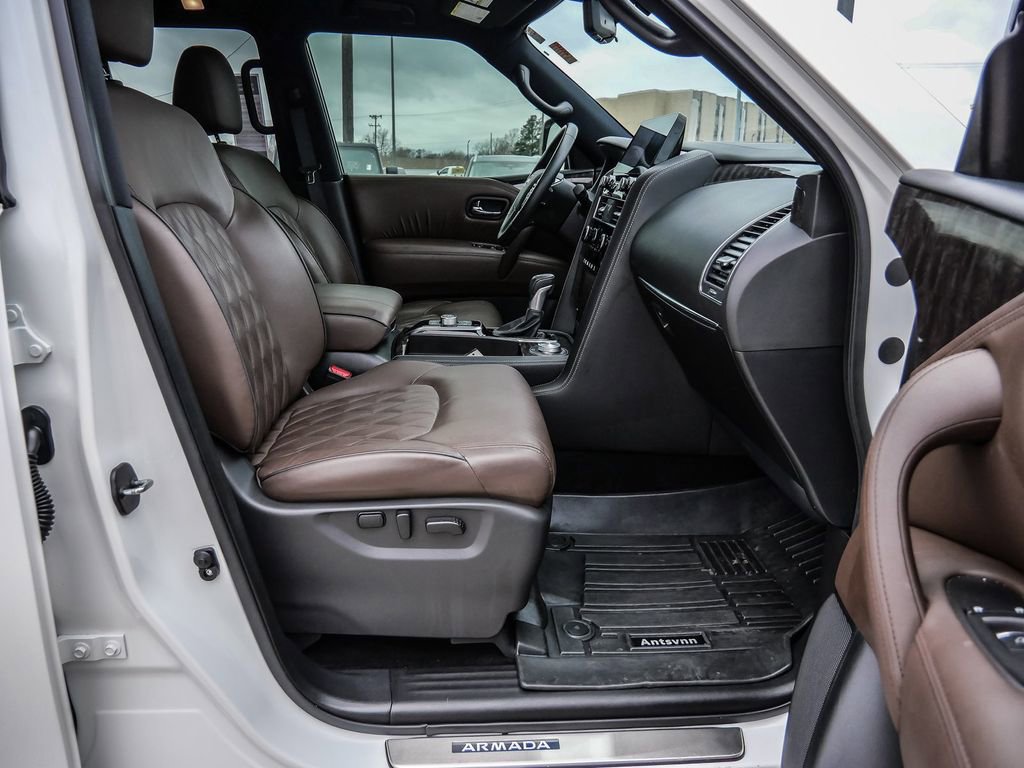 Used 2024 Nissan Armada Platinum w/ Captain's Chairs Package image 16