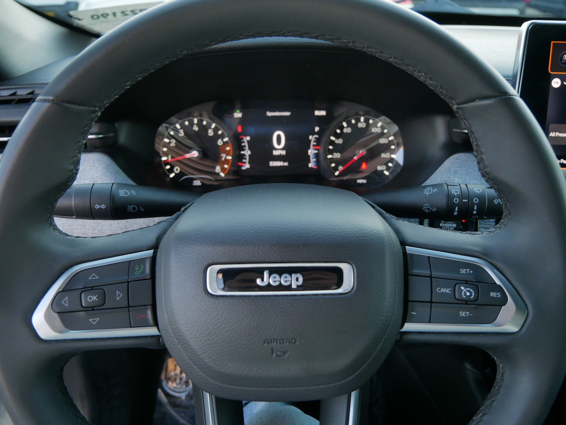 Used 2024 Jeep Compass Latitude image 25