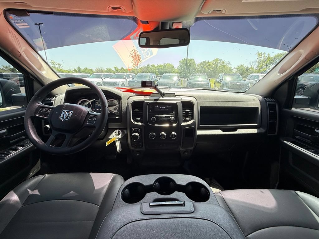Used 2020 RAM 1500 Tradesman w/ Chrome Appearance Group AWD/4WD image 26