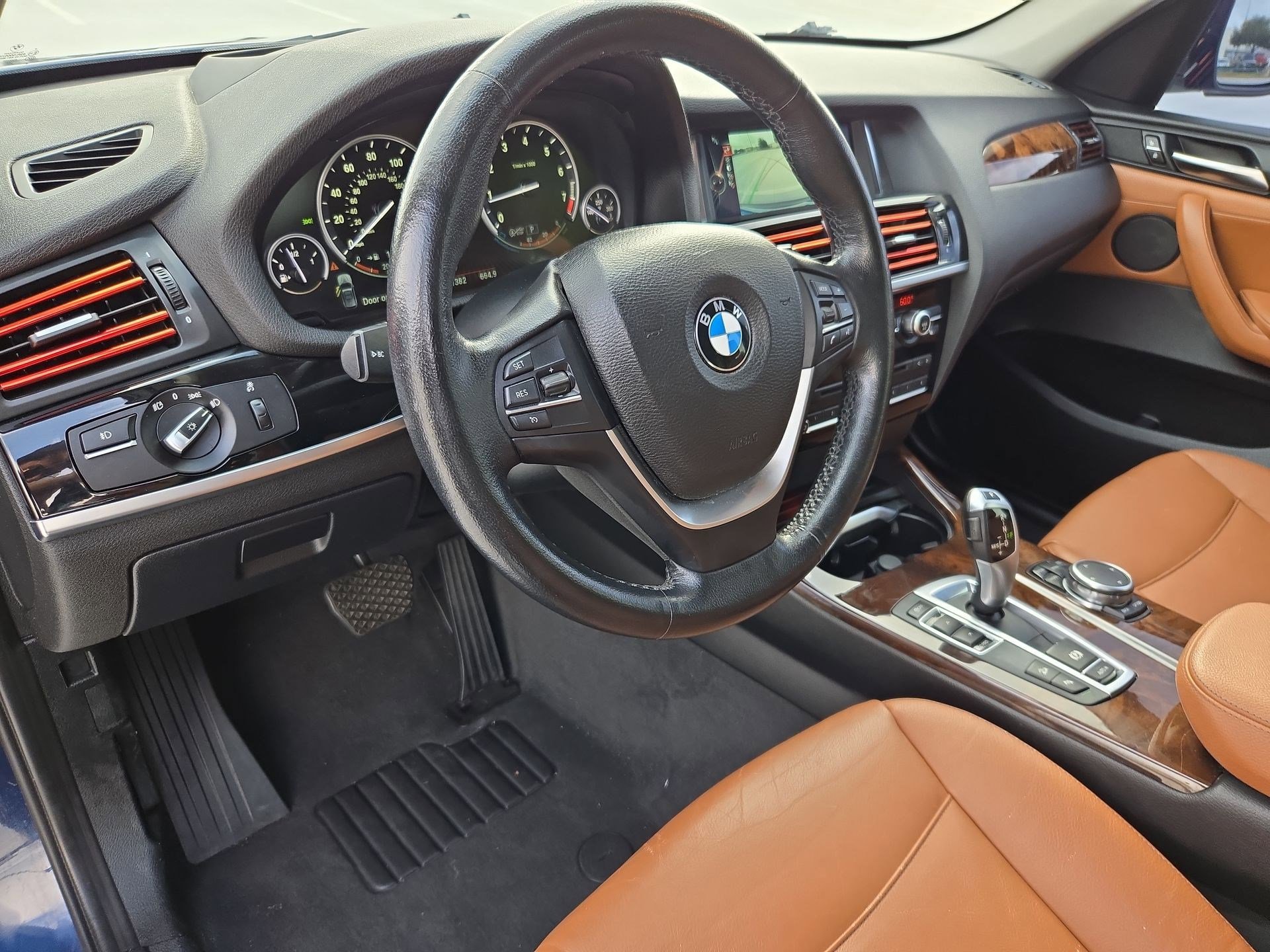 Used 2016 BMW X3 xDrive28i AWD/4WD image 12