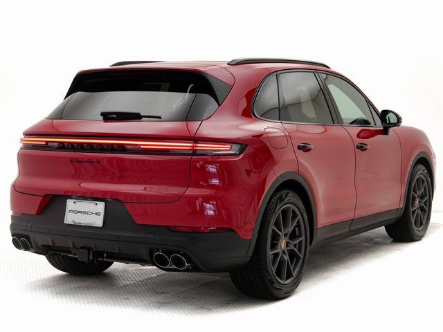Certified 2025 Porsche Cayenne S AWD/4WD image 36