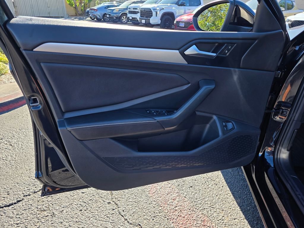 Used 2024 Volkswagen Jetta S image 19