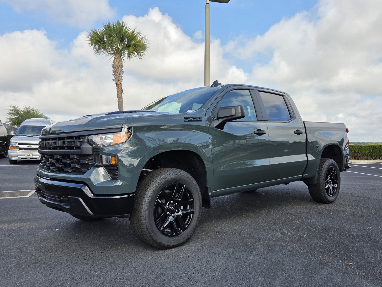 New 2026 Chevrolet Silverado 1500 Custom Trail Boss w/ Dark Appearance Package AWD/4WD image 2