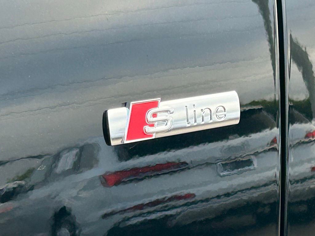 Used 2025 Audi Q3 2.0T Premium w/ Convenience Package image 45