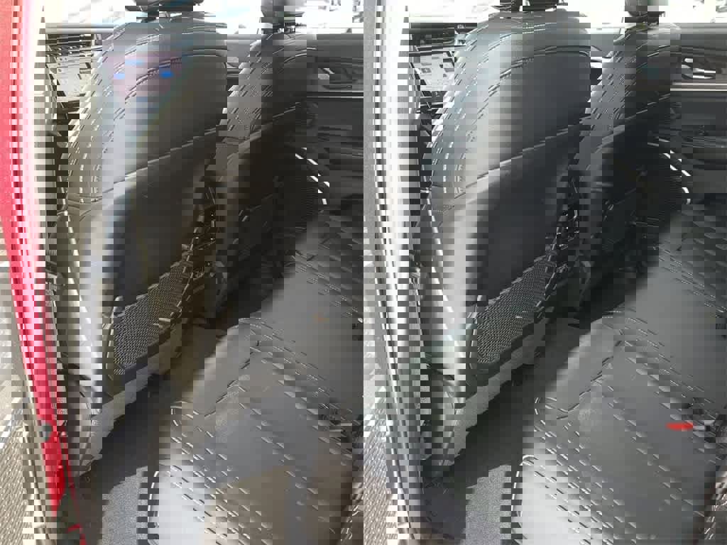 Used 2024 Jeep Grand Cherokee Limited 4xe image 17