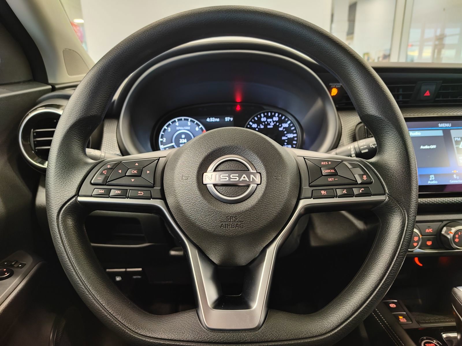 Used 2024 Nissan Kicks SV image 19