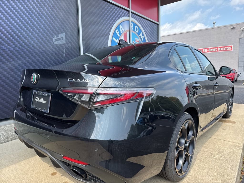 New 2025 Alfa Romeo Giulia AWD w/ Driving Assist Package image 3