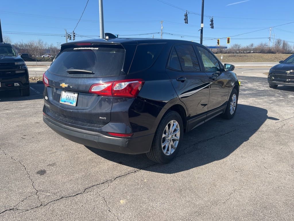 Used 2020 Chevrolet Equinox LS w/ LS Convenience Package image 3
