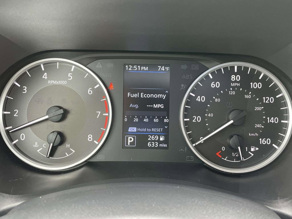 Used 2025 Nissan Sentra S image 24