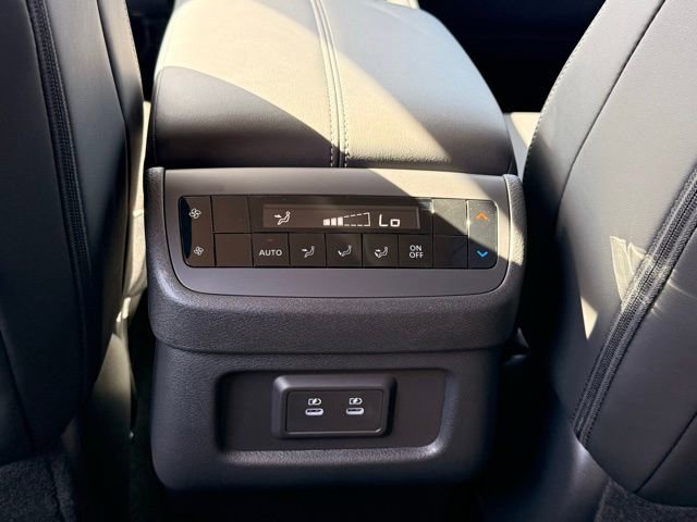 New 2026 Nissan Pathfinder SL image 20