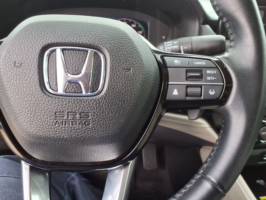 Used 2023 Honda Accord Touring image 19