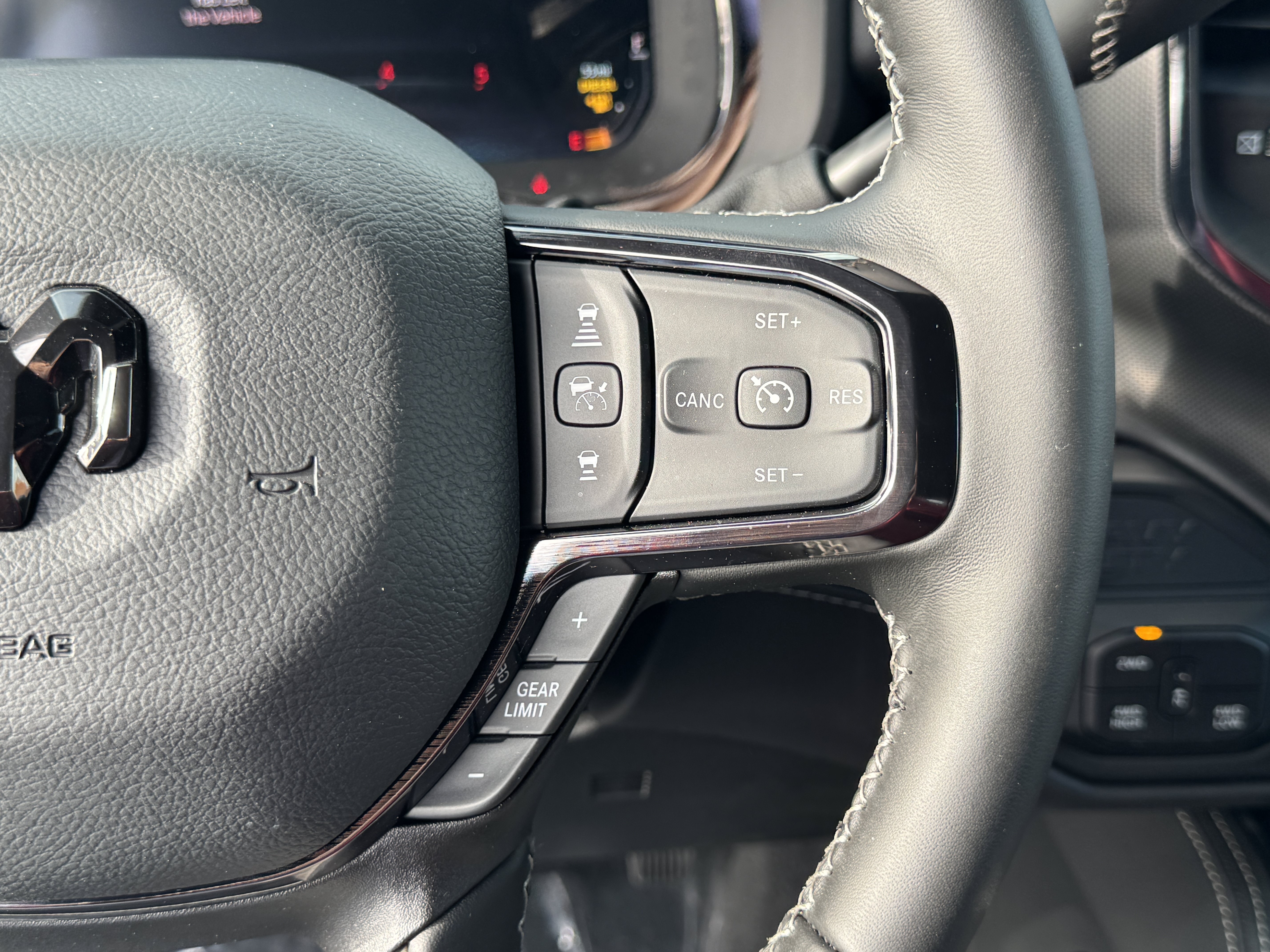 New 2026 RAM 3500 Limited AWD/4WD image 28