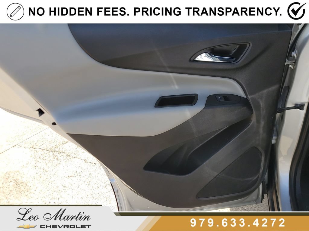 Used 2022 Chevrolet Equinox LS w/ LS Convenience Package FWD image 12
