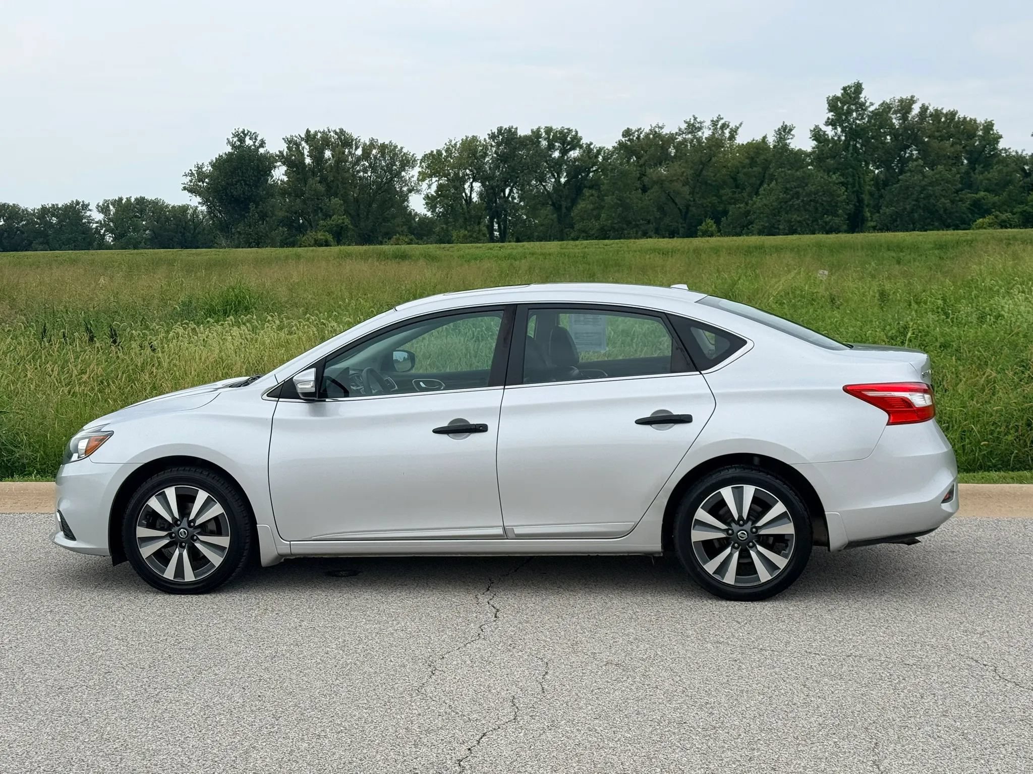 Used 2018 Nissan Sentra SL w/ Protection Package FWD image 14
