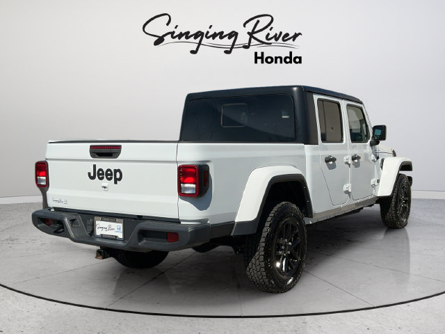 Used 2022 Jeep Gladiator Sport AWD/4WD image 7