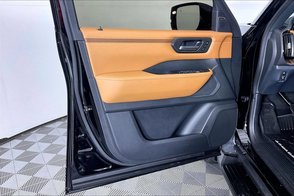 New 2026 Nissan Armada SL w/ Captain's Chari Seat Package AWD/4WD image 37