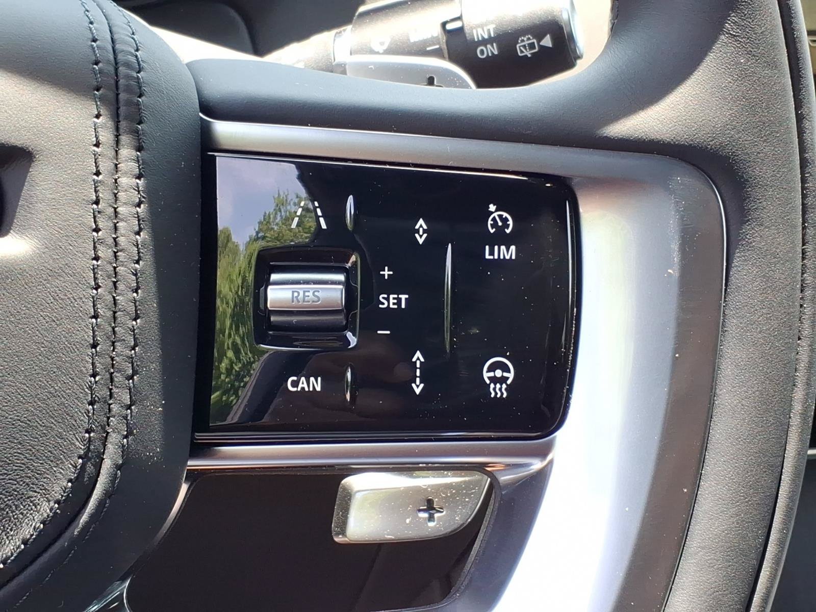 New 2026 Land Rover Range Rover SV AWD/4WD image 15