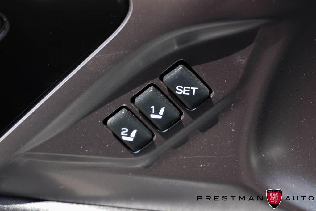 Used 2025 Subaru Outback Touring w/ Tech Package 3 AWD/4WD image 18