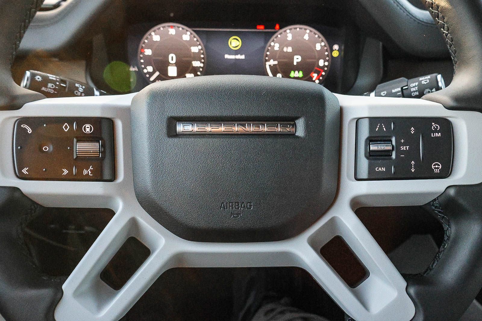 New 2026 Land Rover Defender 110 X-Dynamic SE image 36