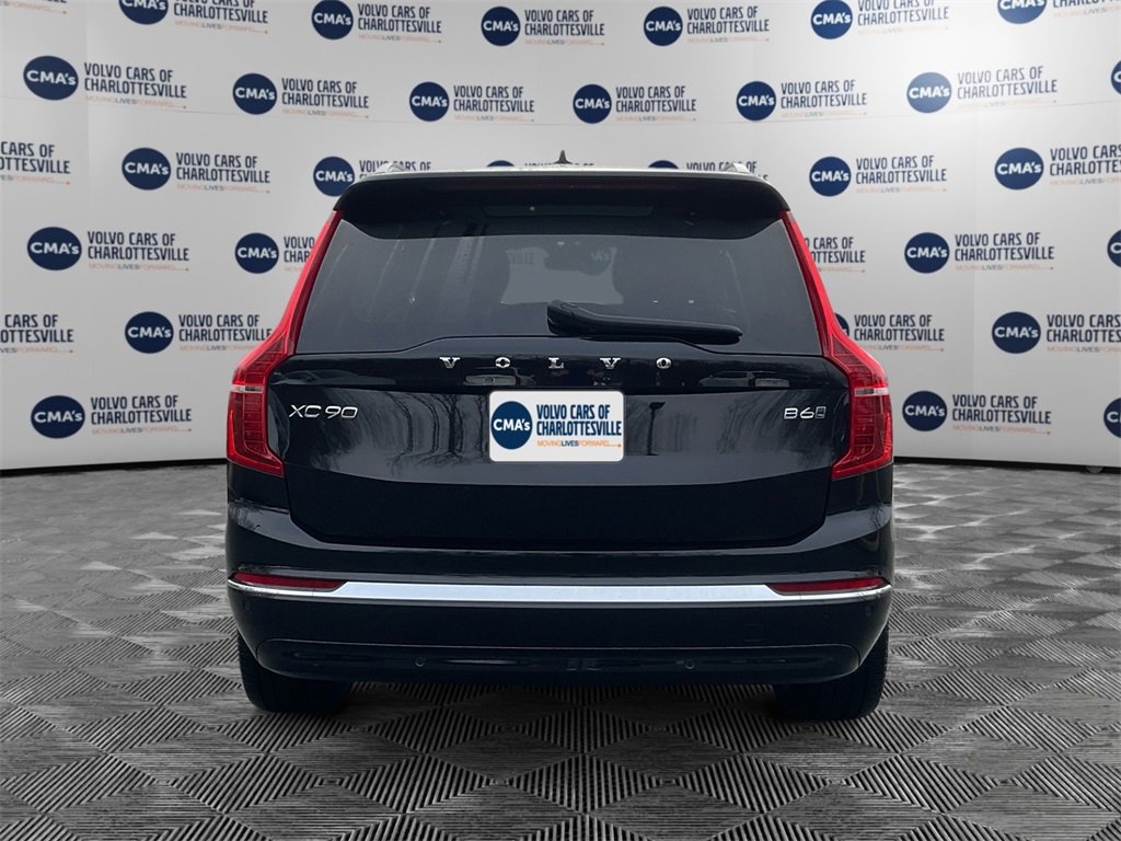 Used 2023 Volvo XC90 B6 Plus w/ Protection Package image 4