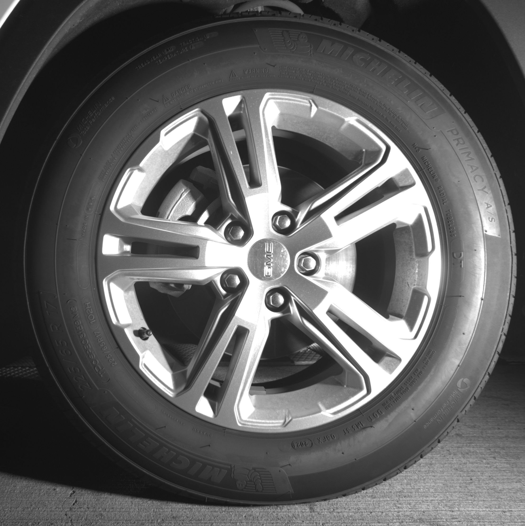 Used 2024 GMC Terrain SLE image 17