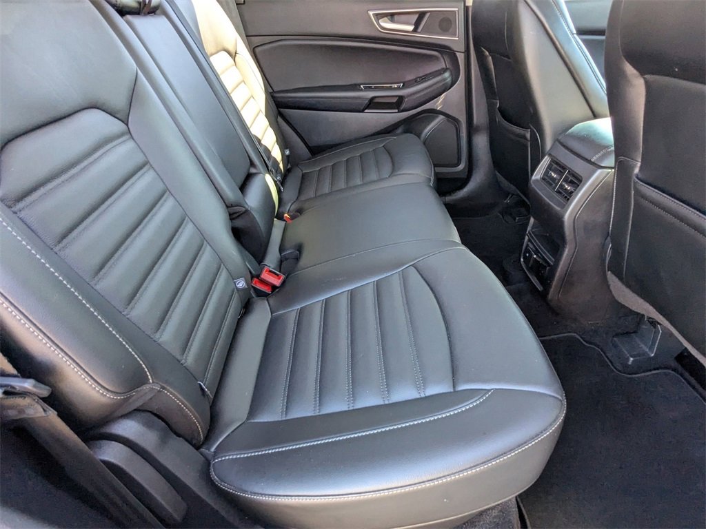 Used 2016 Ford Edge SEL w/ Equipment Group 201A image 16