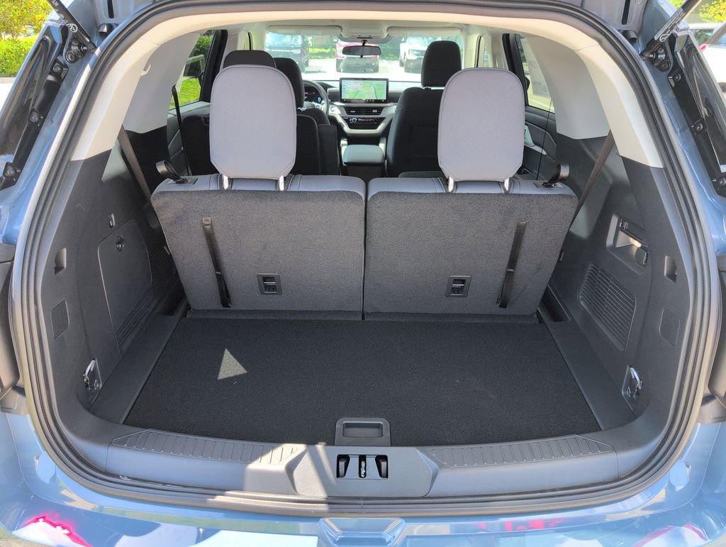 New 2026 Ford Explorer Active RWD image 28