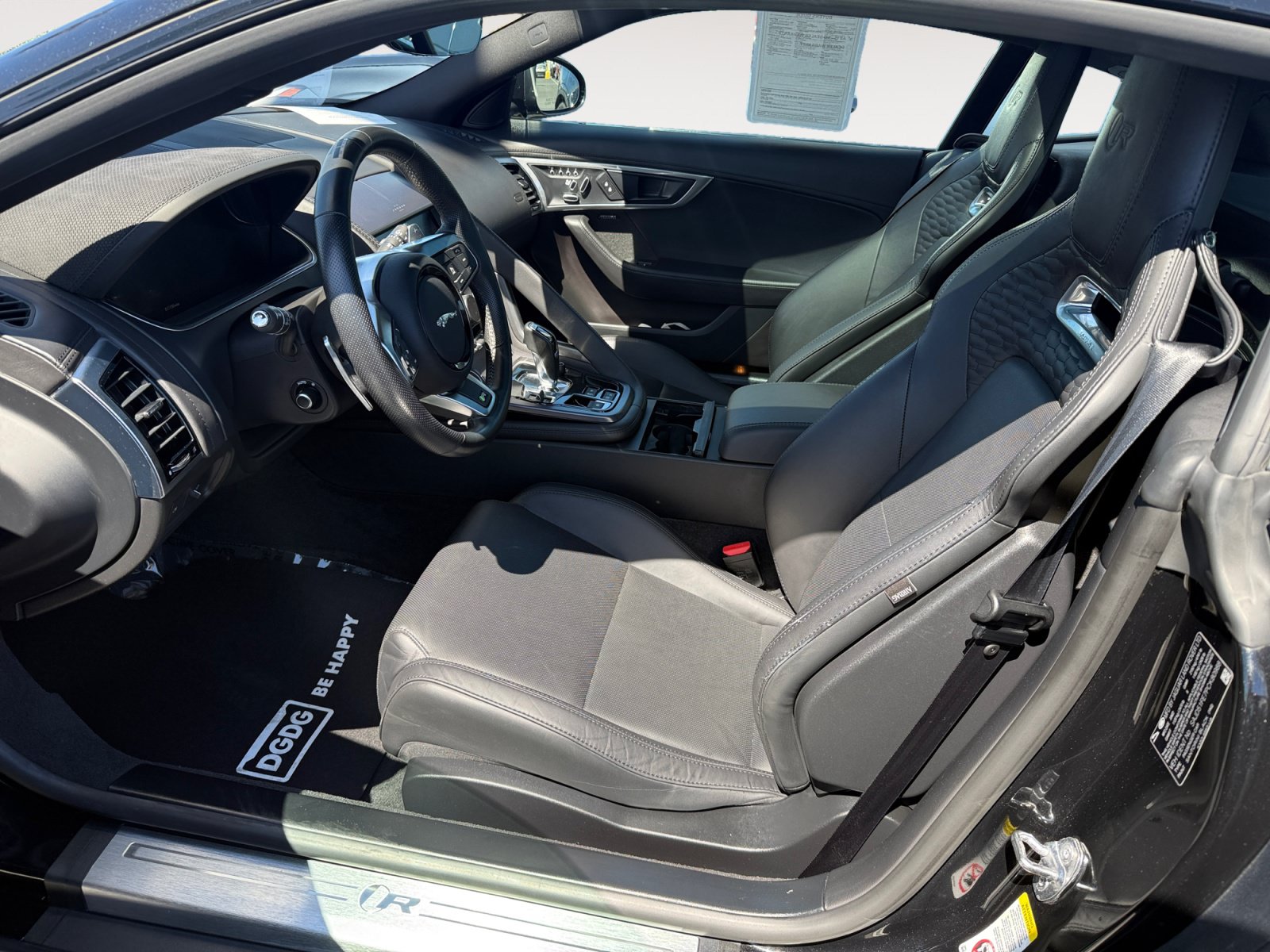 Used 2023 Jaguar F-TYPE R AWD/4WD image 10