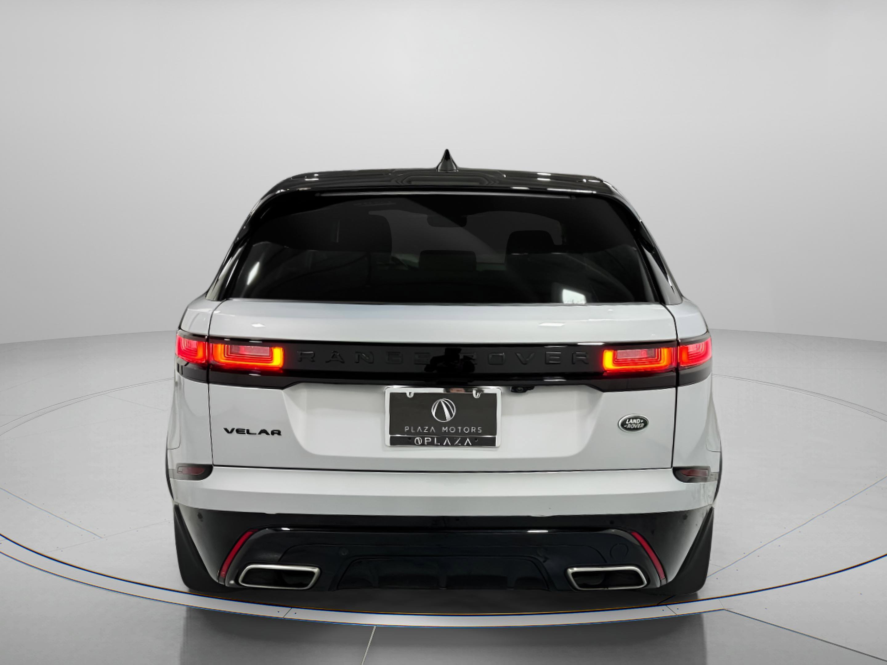 Used 2023 Land Rover Range Rover Velar R-Dynamic S image 4