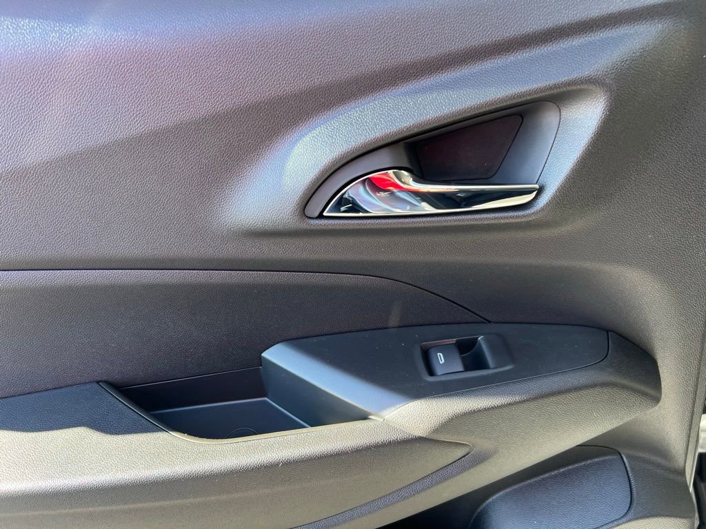 New 2026 Chevrolet Trax ACTIV w/ Sunroof Package image 24