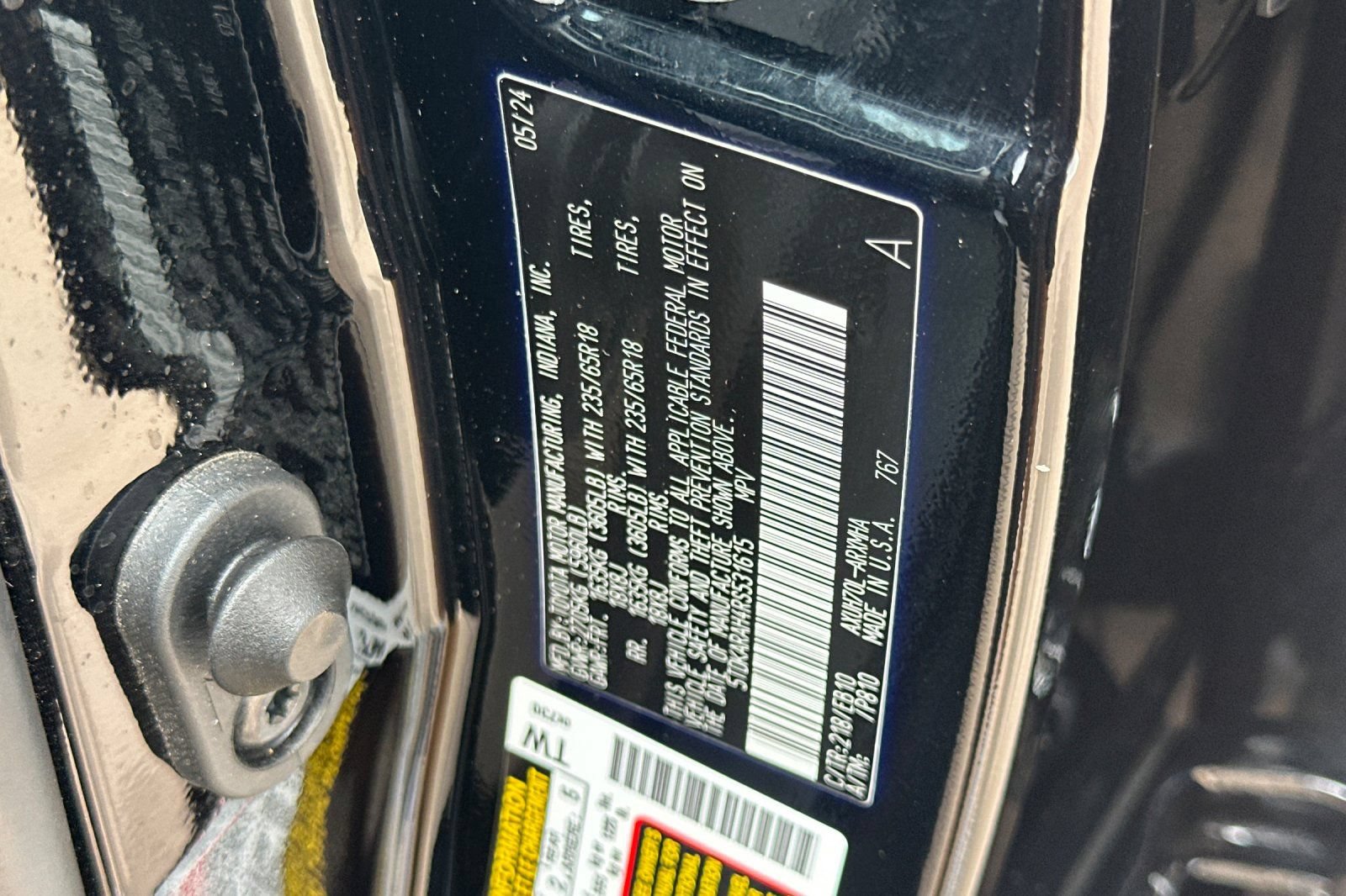 Certified 2024 Toyota Highlander XLE FWD image 39
