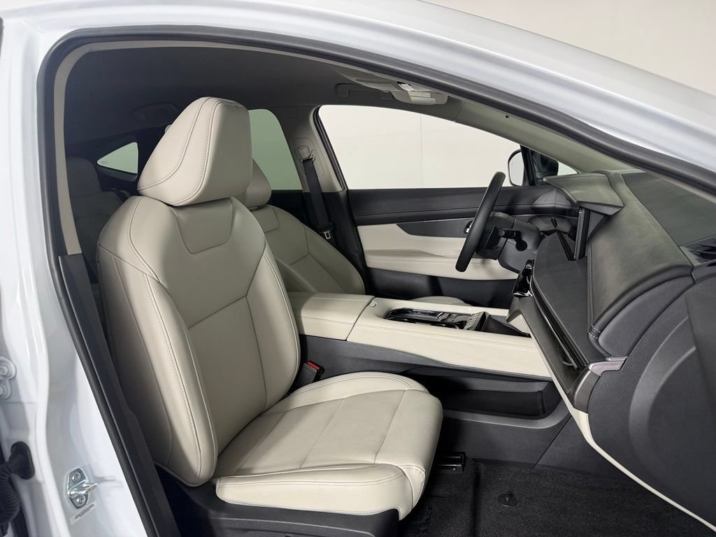 Used 2025 Nissan Murano SV AWD/4WD image 28